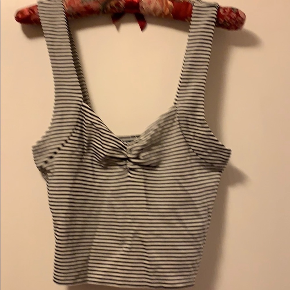 NWT Forever 21 Crop Top. Sz M
